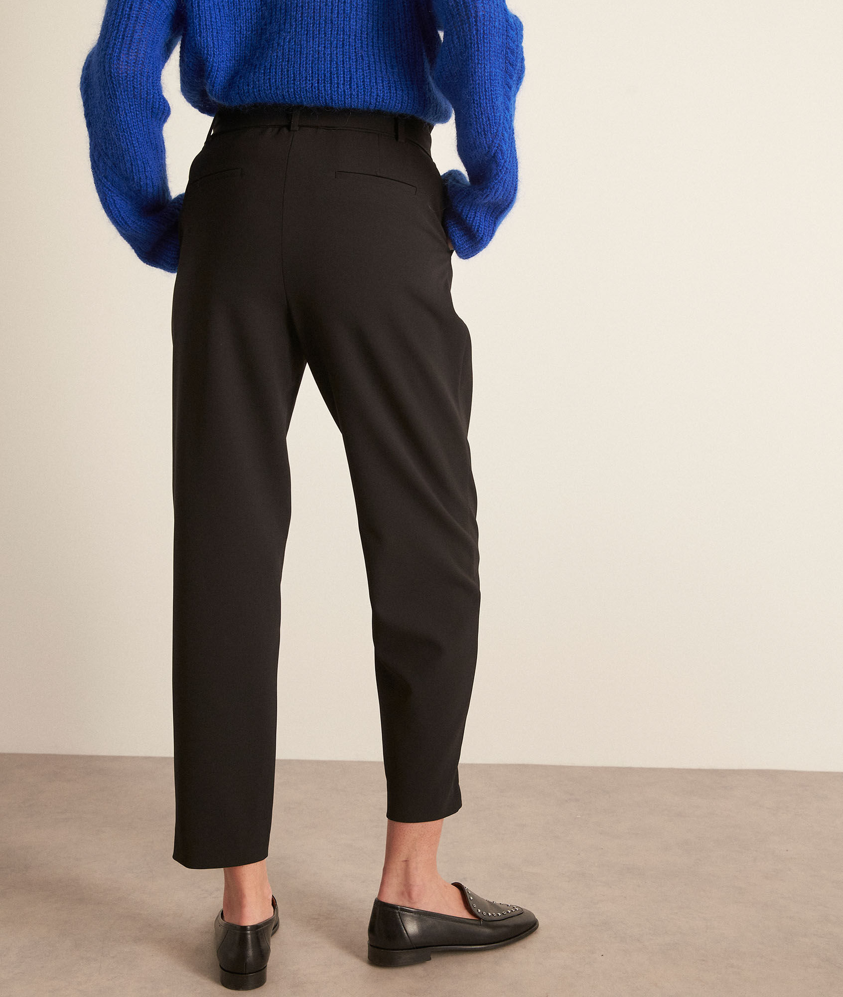 Zwarte geklede broek met riem Tivio Dames Maison 123